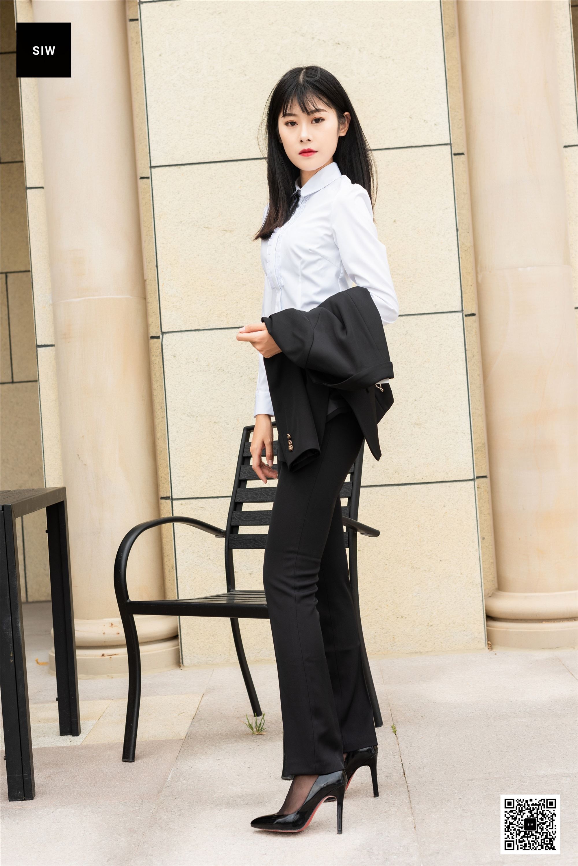 SIW斯文传媒 046 霸道总裁黑色西装三件套 - 龙哥